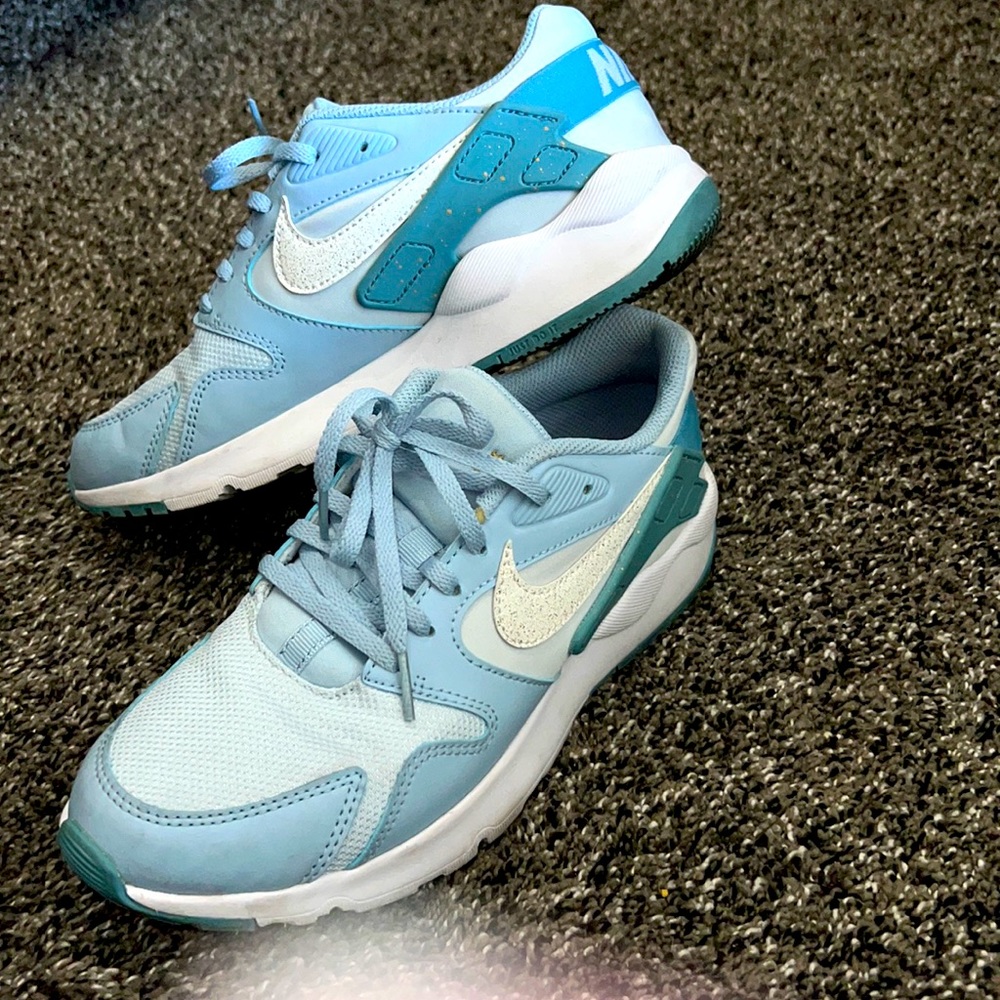 Nike - light blue (unsure of the model per se) used twice.